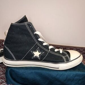 Ankle high Converse All Star size 11